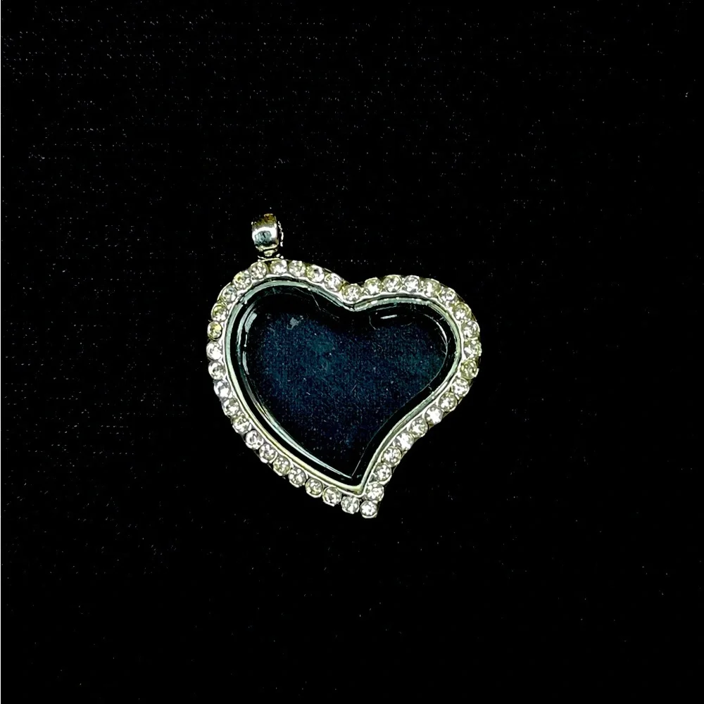 Radiant Sparkle Silver-Tone Gem Dazzle Heart Locket - Picture 1 of 4